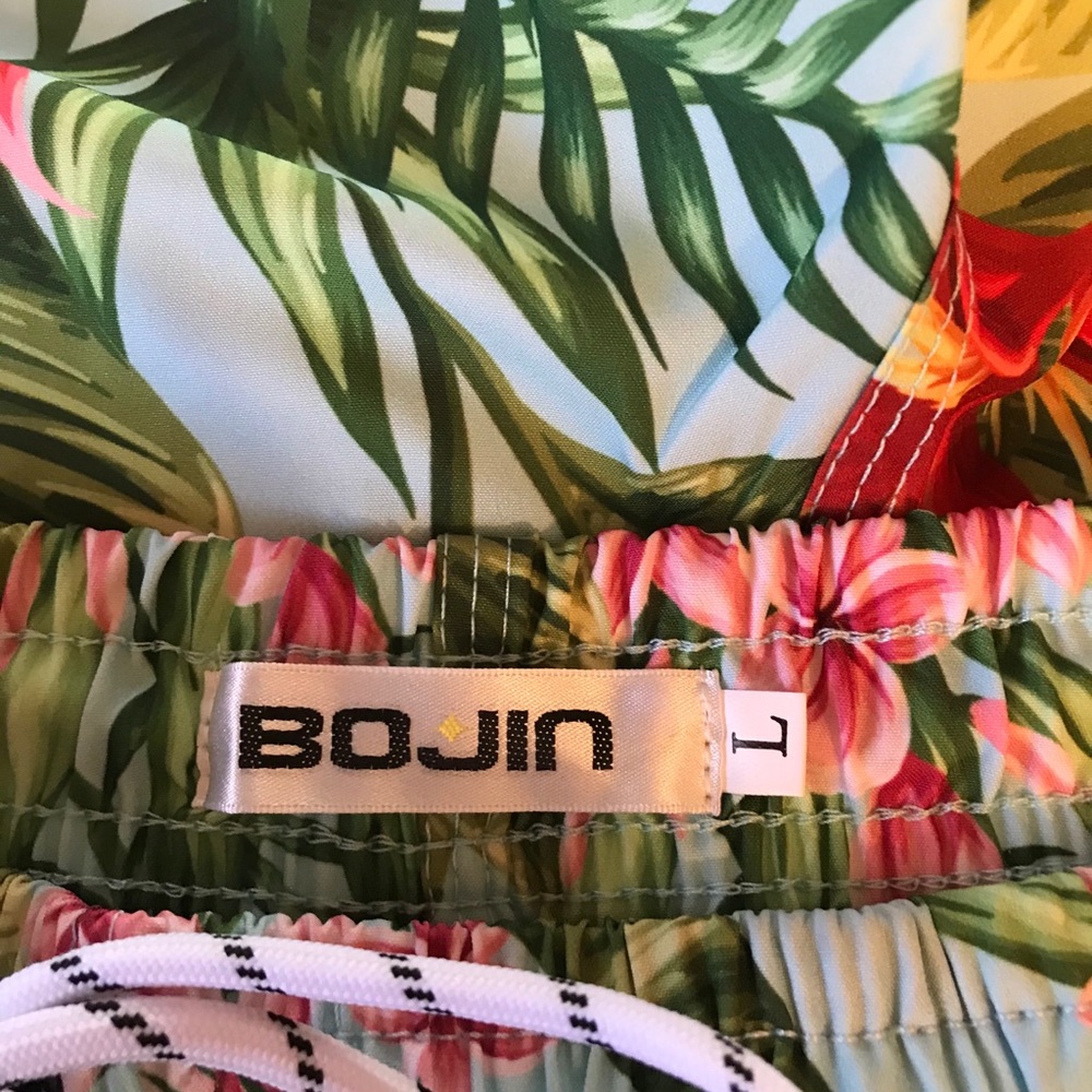 Bojin Swim Shorts NWOT size large - Picture 3 of 3
